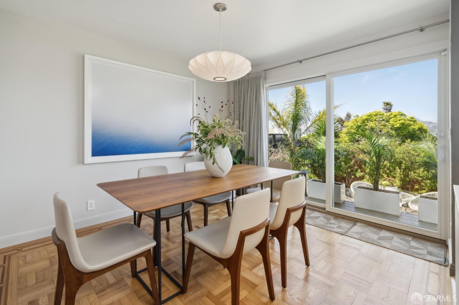 Detail Gallery Image 8 of 54 For 120 Brunswick St, San Francisco,  CA 94112 - 3 Beds | 3 Baths