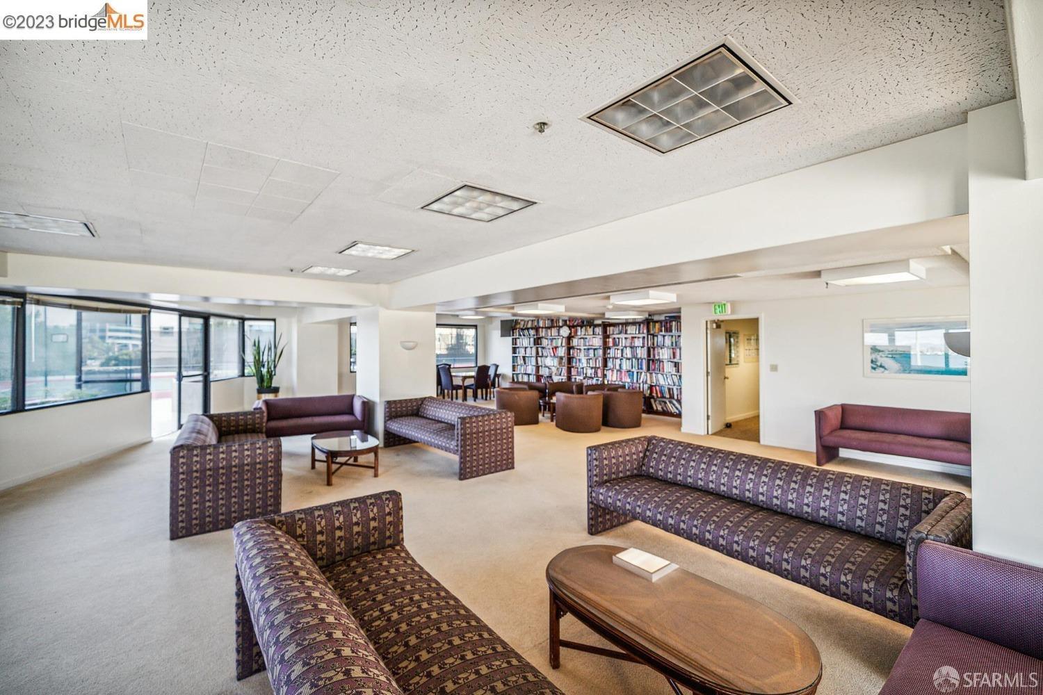 Detail Gallery Image 25 of 36 For 6363 Christie Ave #1823,  Emeryville,  CA 94608 - 1 Beds | 1 Baths