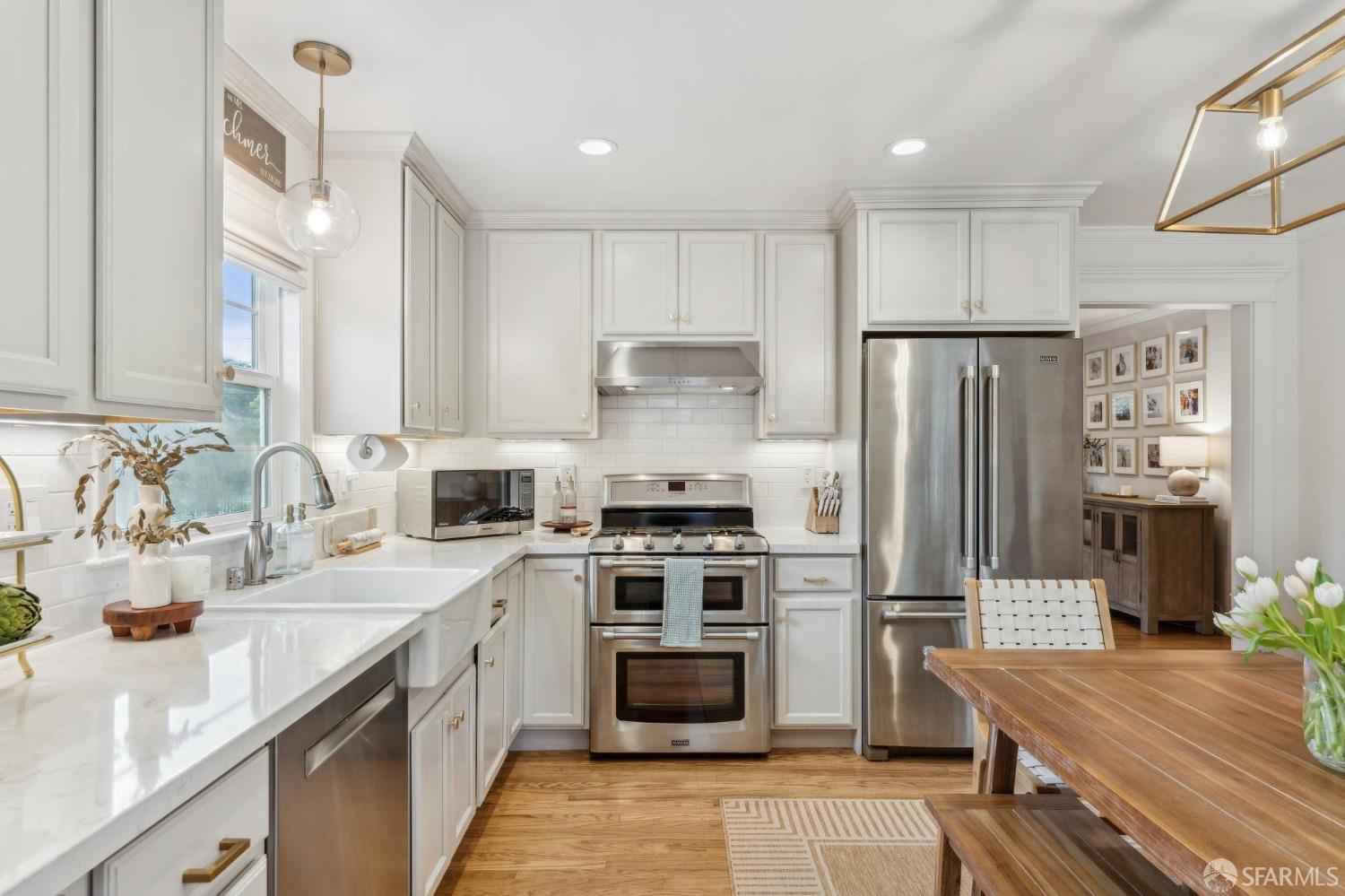 Detail Gallery Image 8 of 30 For 2705 Ponce Ave, Belmont,  CA 94002 - 2 Beds | 2 Baths