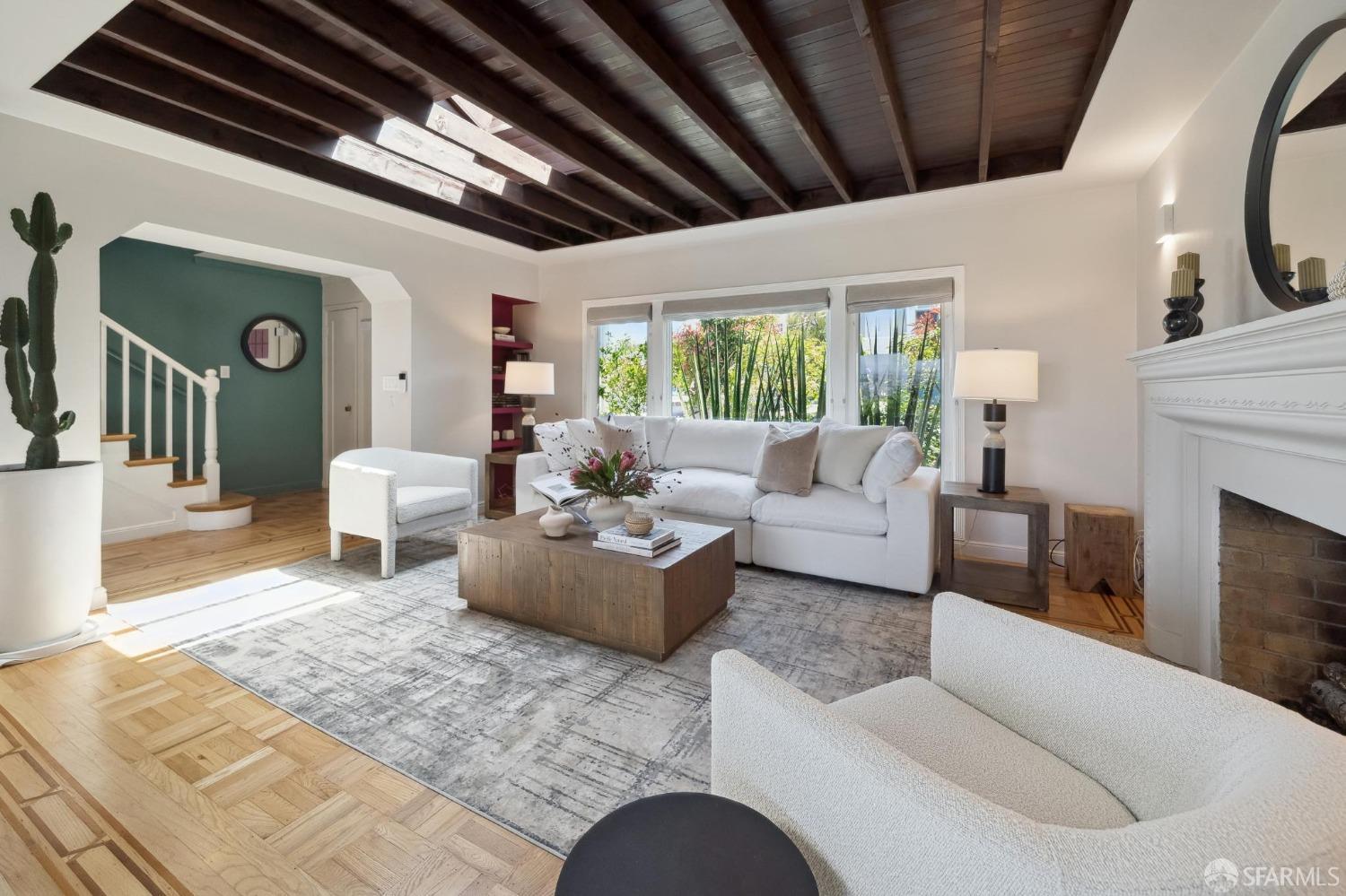 Detail Gallery Image 5 of 54 For 120 Brunswick St, San Francisco,  CA 94112 - 3 Beds | 3 Baths