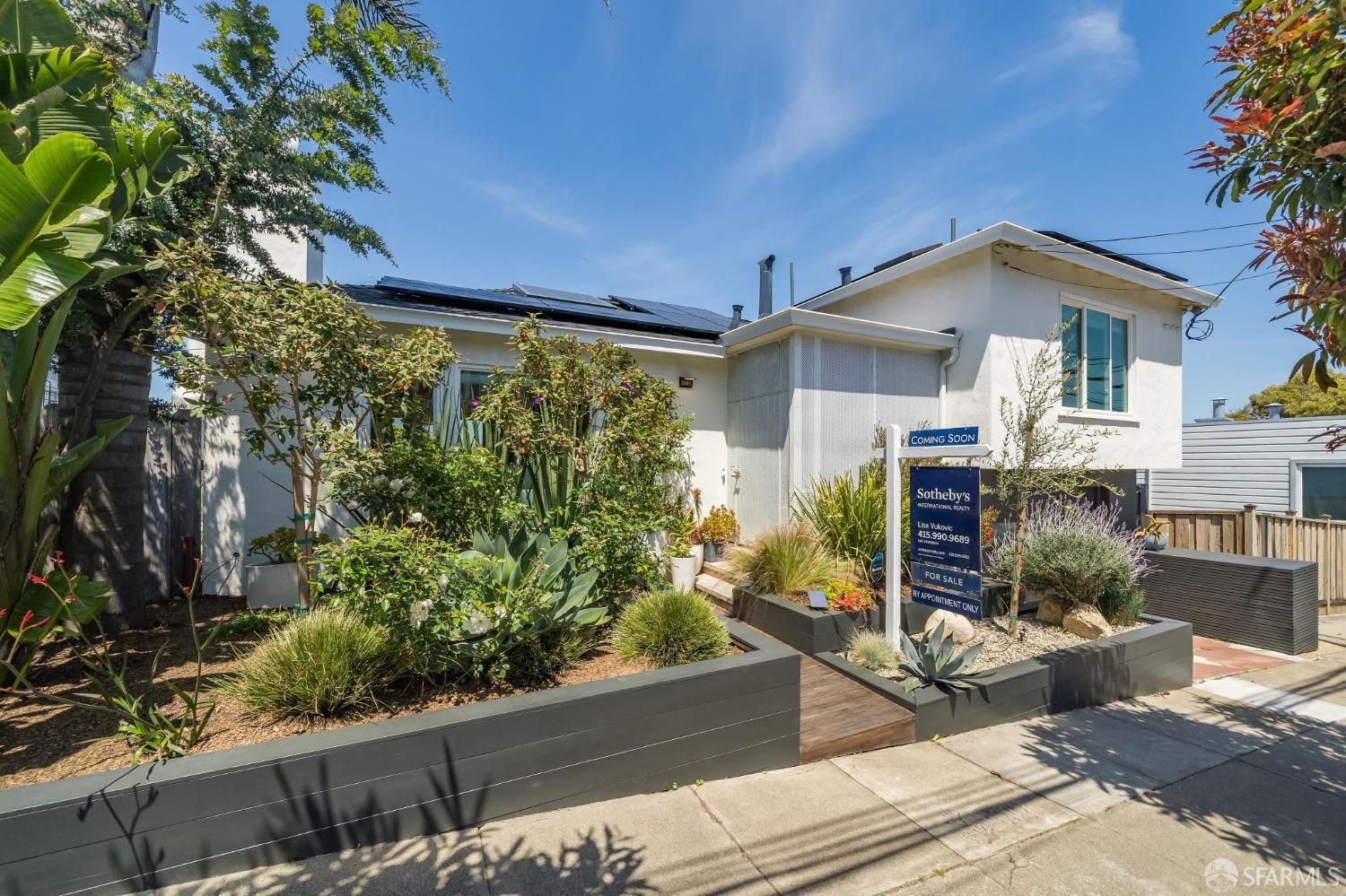 Detail Gallery Image 1 of 54 For 120 Brunswick St, San Francisco,  CA 94112 - 3 Beds | 3 Baths