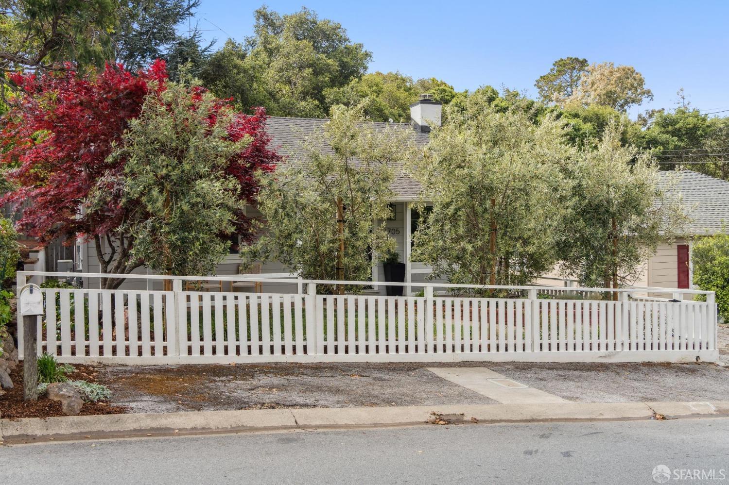 Detail Gallery Image 29 of 30 For 2705 Ponce Ave, Belmont,  CA 94002 - 2 Beds | 2 Baths