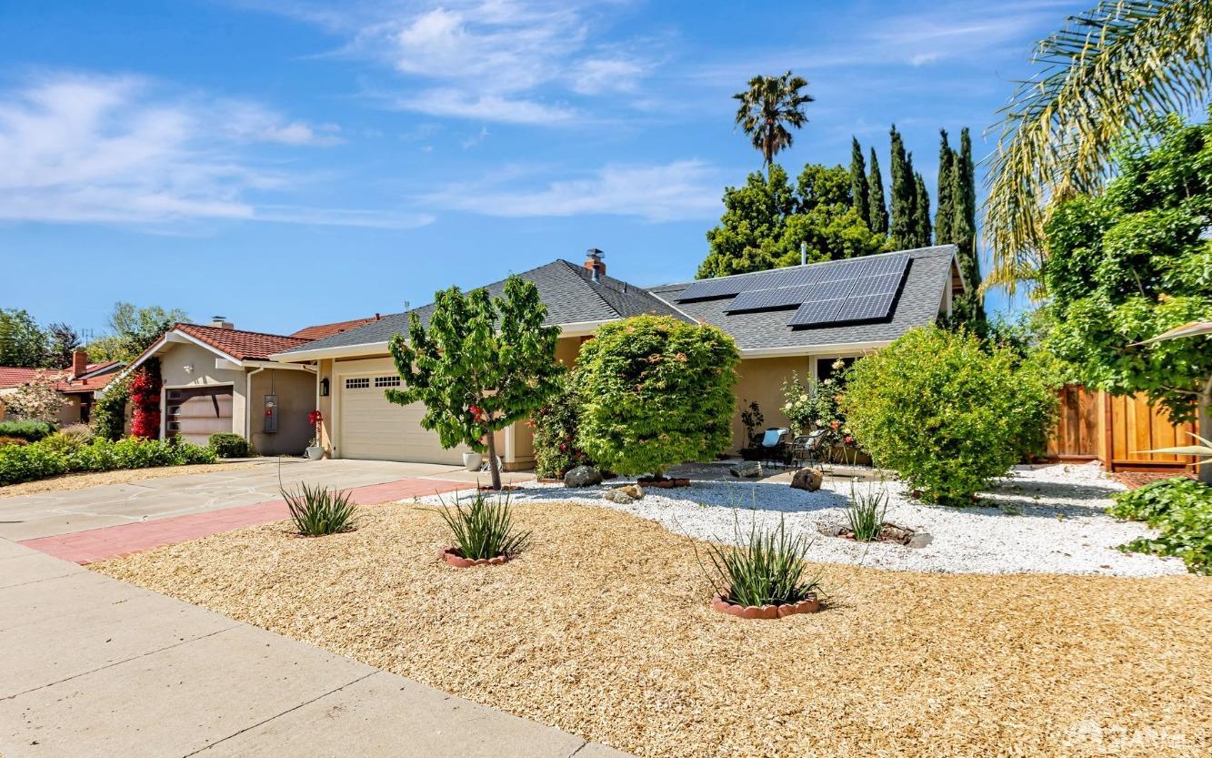 Detail Gallery Image 2 of 31 For 269 Esteban Way, San Jose,  CA 95119 - 4 Beds | 2 Baths