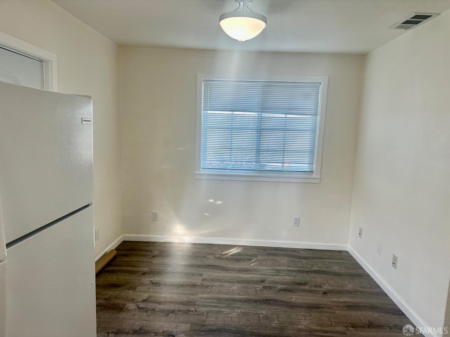 Detail Gallery Image 9 of 23 For 1897 Beach Park Blvd, Foster City,  CA 94404 - 1 Beds | 1 Baths