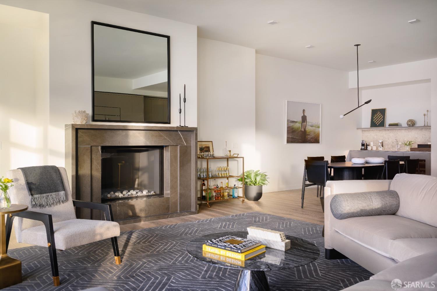 Photo #6: 425035479 Listing 