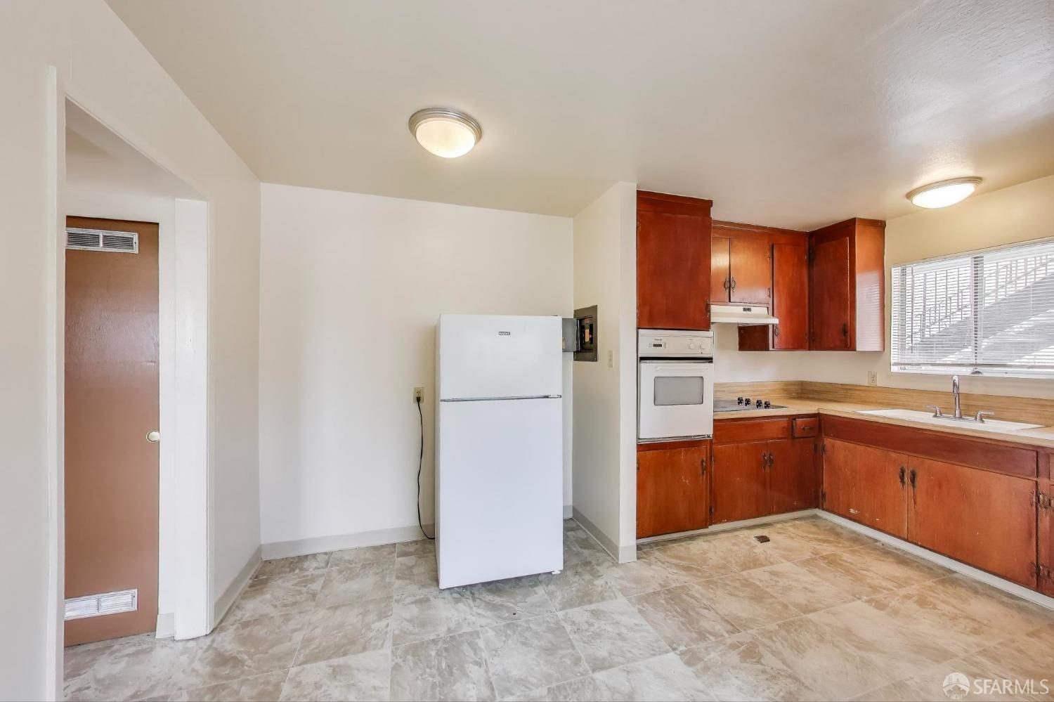 Detail Gallery Image 6 of 16 For 37847 Niles Blvd, Fremont,  CA 94536 - – Beds | – Baths