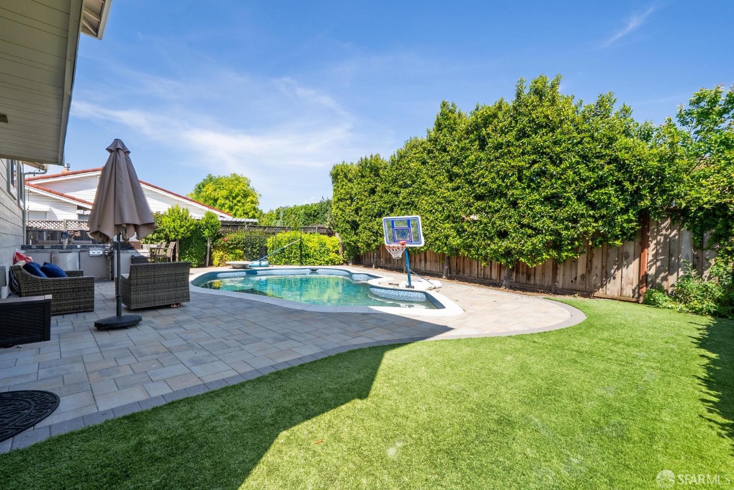 Detail Gallery Image 17 of 44 For 5630 New Ct, San Jose,  CA 95123 - 4 Beds | 3 Baths
