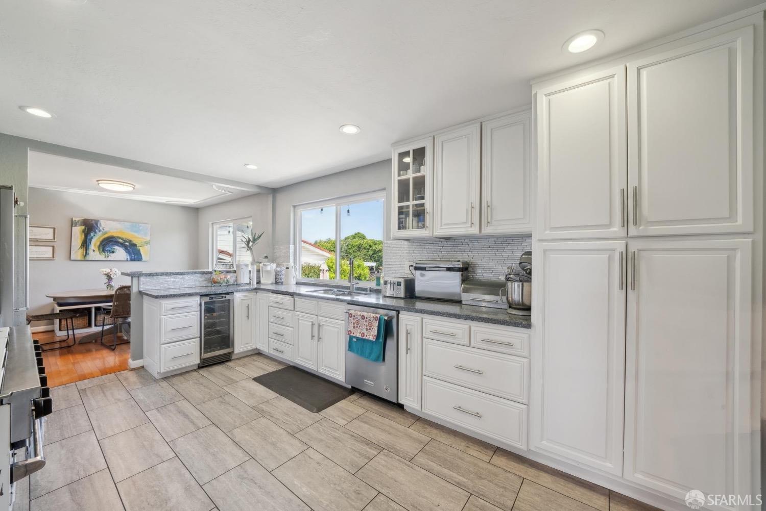 Detail Gallery Image 7 of 44 For 5630 New Ct, San Jose,  CA 95123 - 4 Beds | 3 Baths