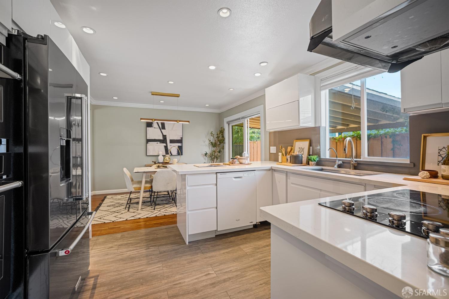 Detail Gallery Image 24 of 56 For 795 9th Ave, Redwood City,  CA 94063 - 3 Beds | 1 Baths