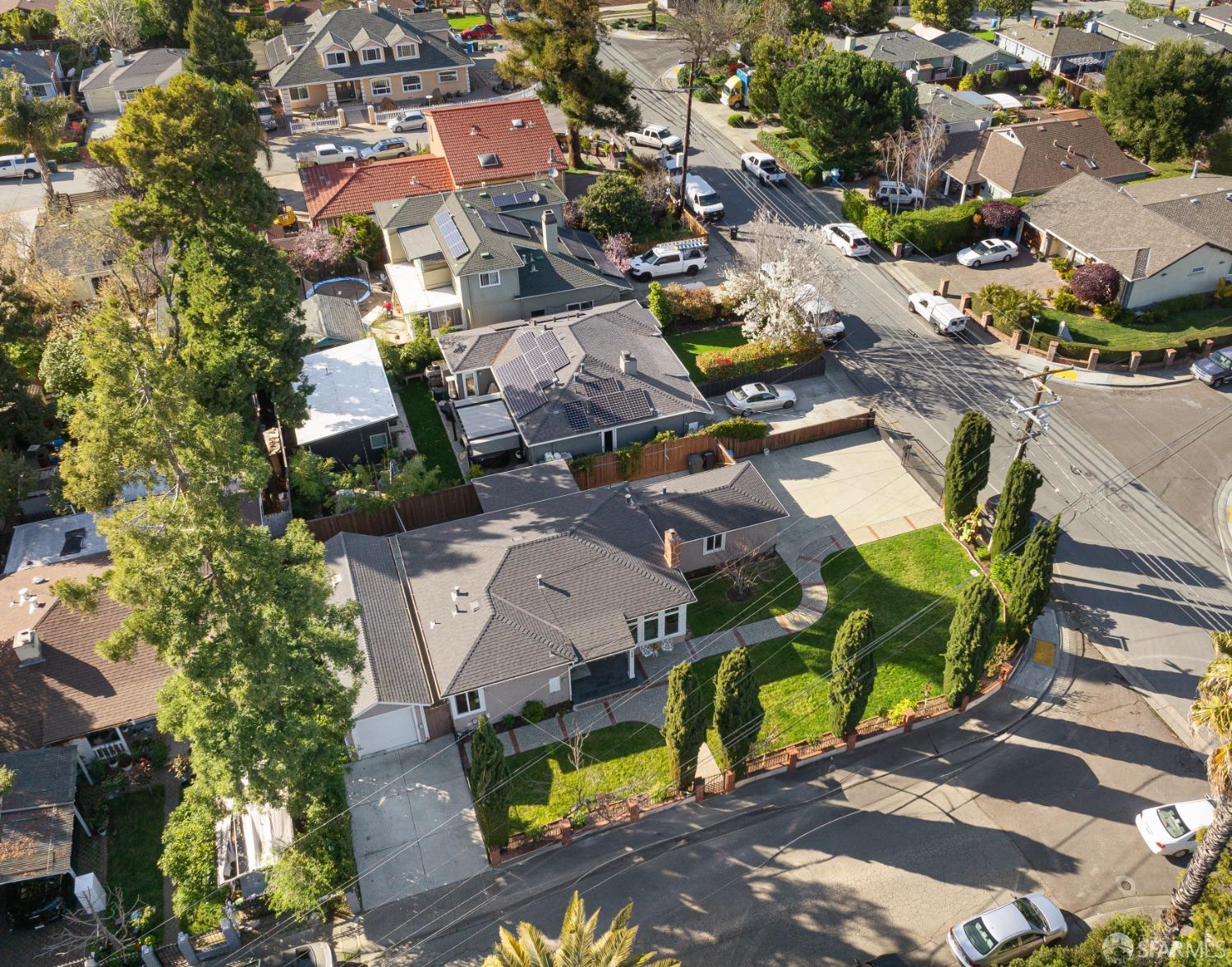 Detail Gallery Image 54 of 56 For 795 9th Ave, Redwood City,  CA 94063 - 3 Beds | 1 Baths