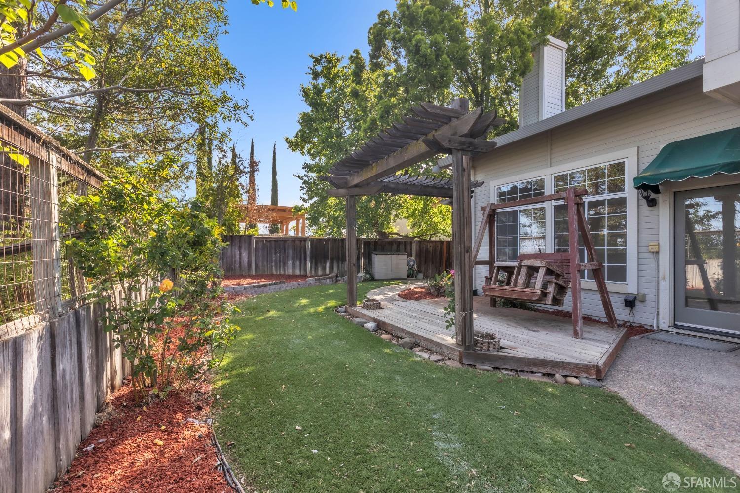 Detail Gallery Image 9 of 49 For 4737 Crestone Peak Dr, Antioch,  CA 94531 - 4 Beds | 3 Baths