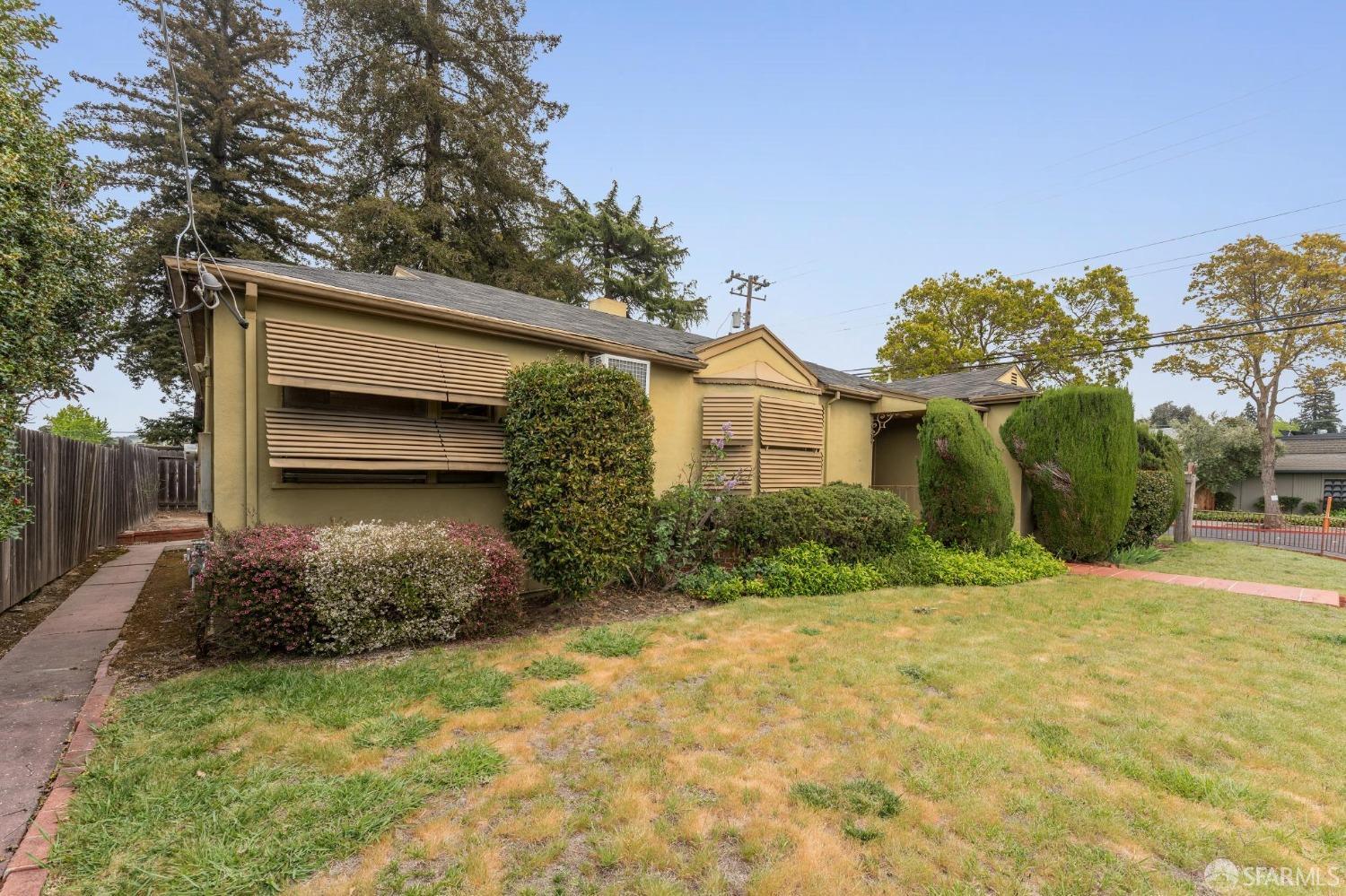 Detail Gallery Image 3 of 26 For 1600 B St, Hayward,  CA 94541 - – Beds | – Baths