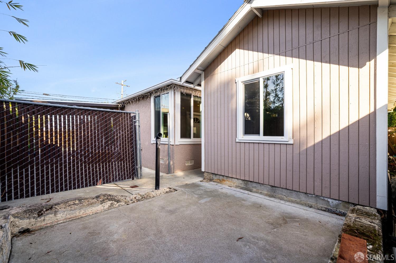Detail Gallery Image 49 of 56 For 795 9th Ave, Redwood City,  CA 94063 - 3 Beds | 1 Baths