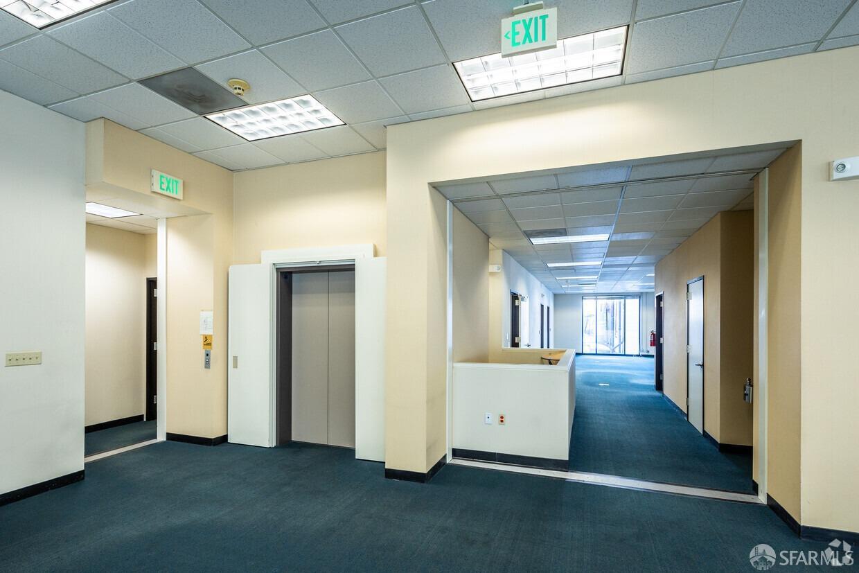 Detail Gallery Image 13 of 26 For 1098 Valencia St, San Francisco,  CA 94110 - – Beds | – Baths