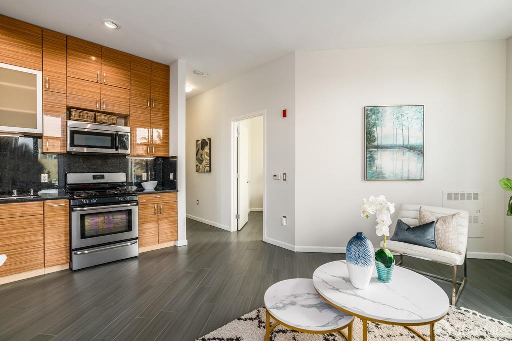 Detail Gallery Image 6 of 30 For 3801 San Pablo Ave #212,  Emeryville,  CA 94608 - 1 Beds | 1 Baths