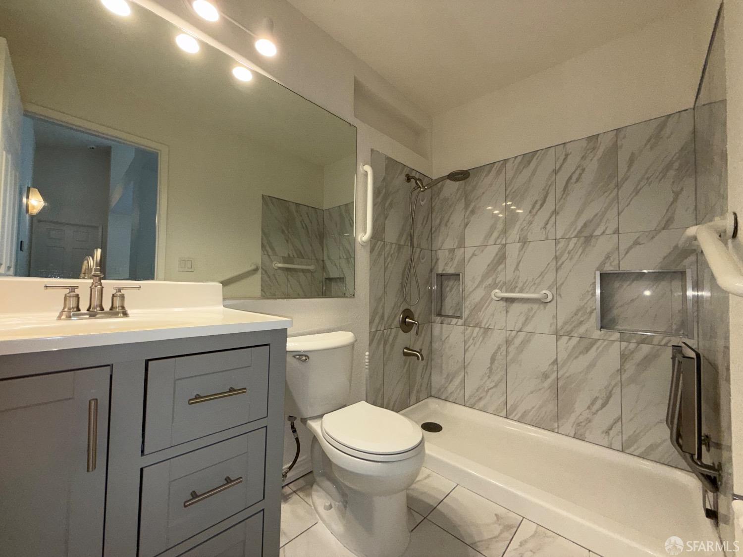Detail Gallery Image 20 of 31 For 328 Snow Flake Way, Pittsburg,  CA 94565 - 3 Beds | 2 Baths