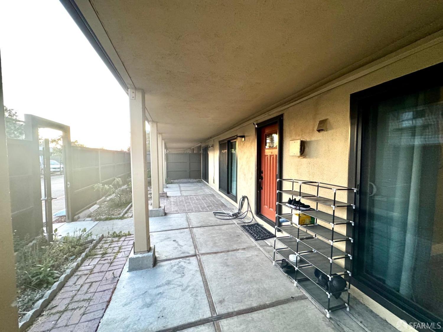Detail Gallery Image 7 of 30 For 2103 Admiralty Ln, Foster City,  CA 94404 - 2 Beds | 2 Baths