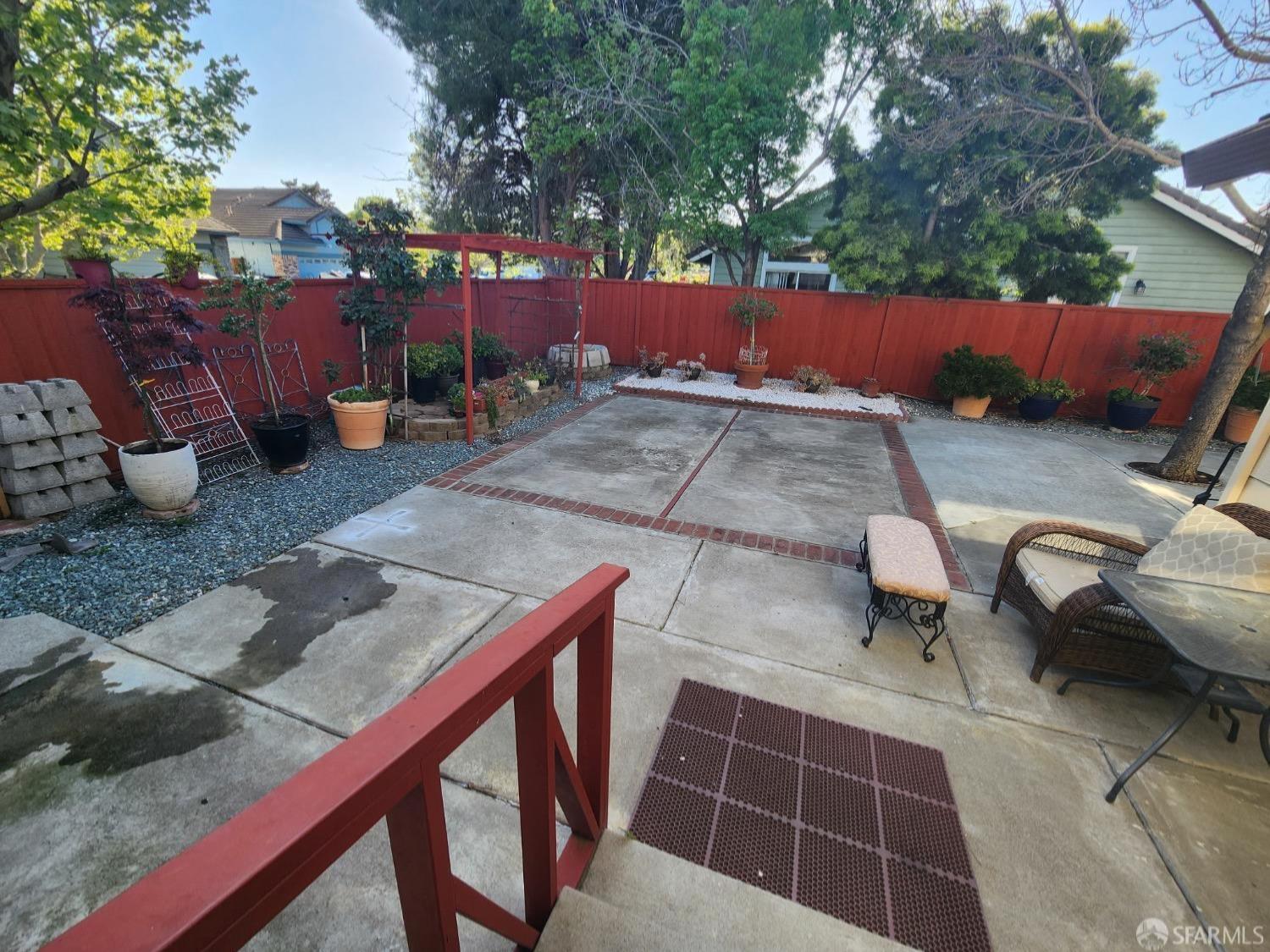 Detail Gallery Image 25 of 31 For 328 Snow Flake Way, Pittsburg,  CA 94565 - 3 Beds | 2 Baths