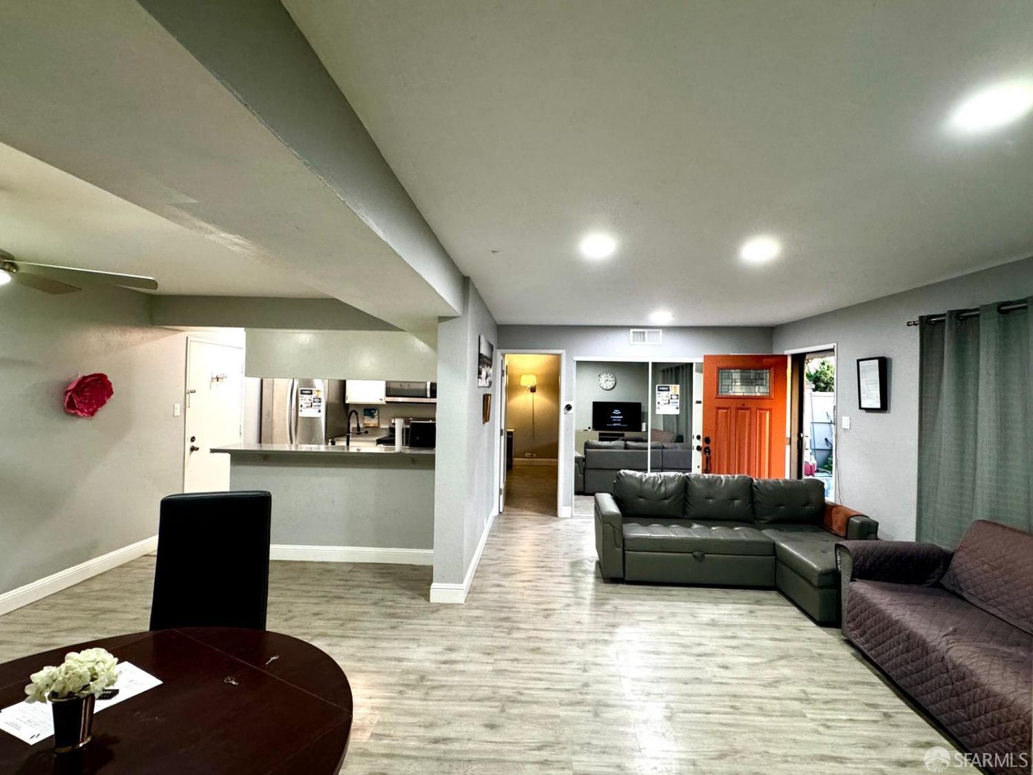 Detail Gallery Image 23 of 30 For 2103 Admiralty Ln, Foster City,  CA 94404 - 2 Beds | 2 Baths