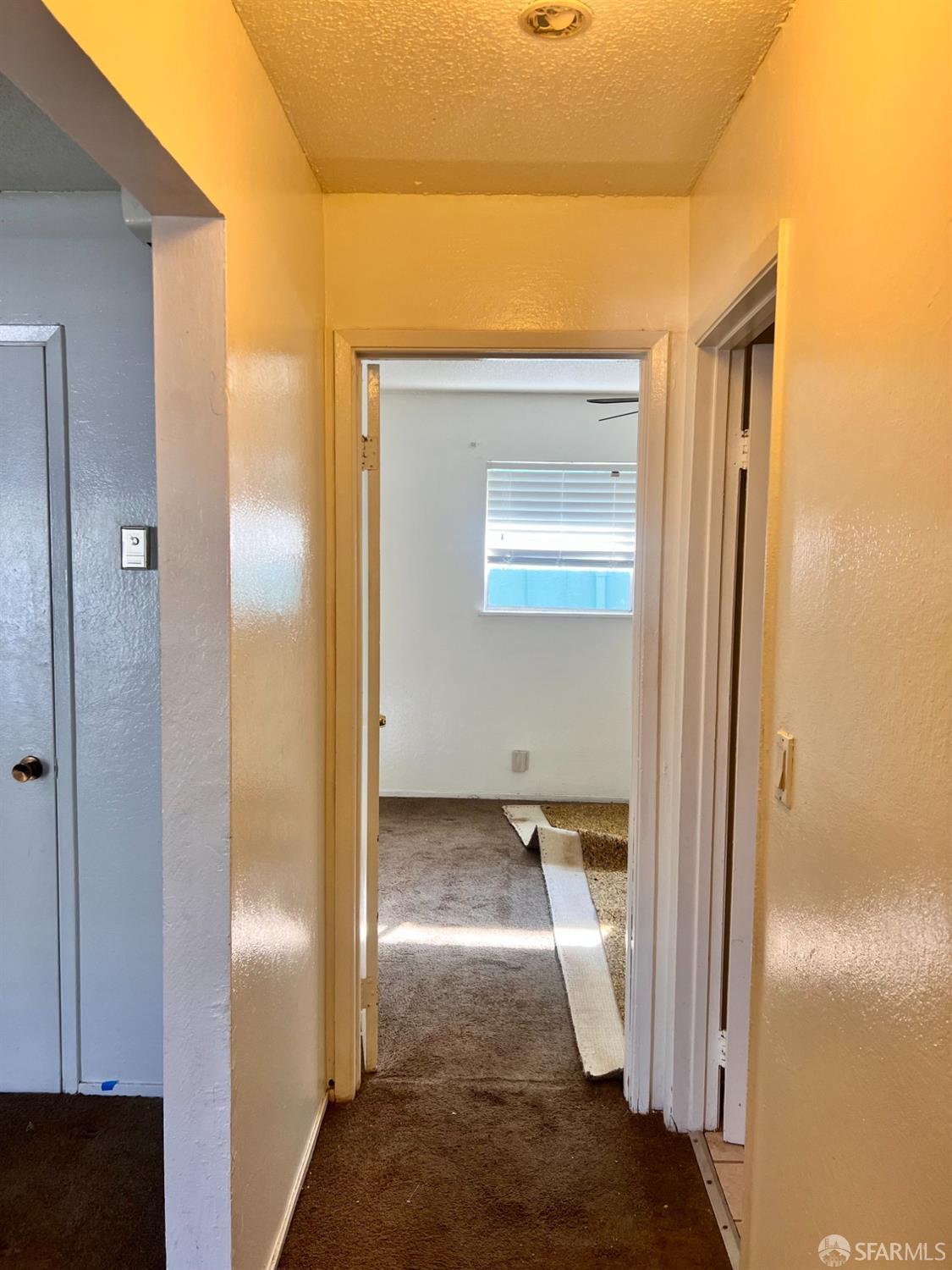 Detail Gallery Image 11 of 19 For 933 41st St, Oakland,  CA 94608 - – Beds | – Baths