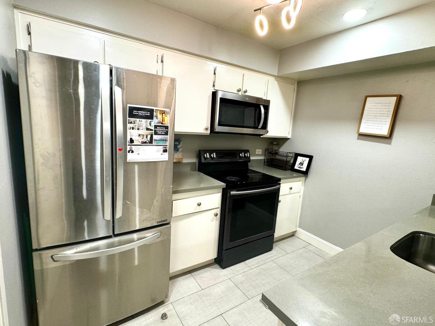 Detail Gallery Image 20 of 30 For 2103 Admiralty Ln, Foster City,  CA 94404 - 2 Beds | 2 Baths