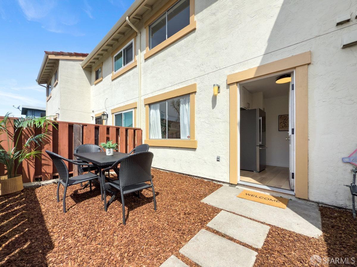Detail Gallery Image 25 of 29 For 30 Sheffield Ct, San Pablo,  CA 94806 - 2 Beds | 1/1 Baths