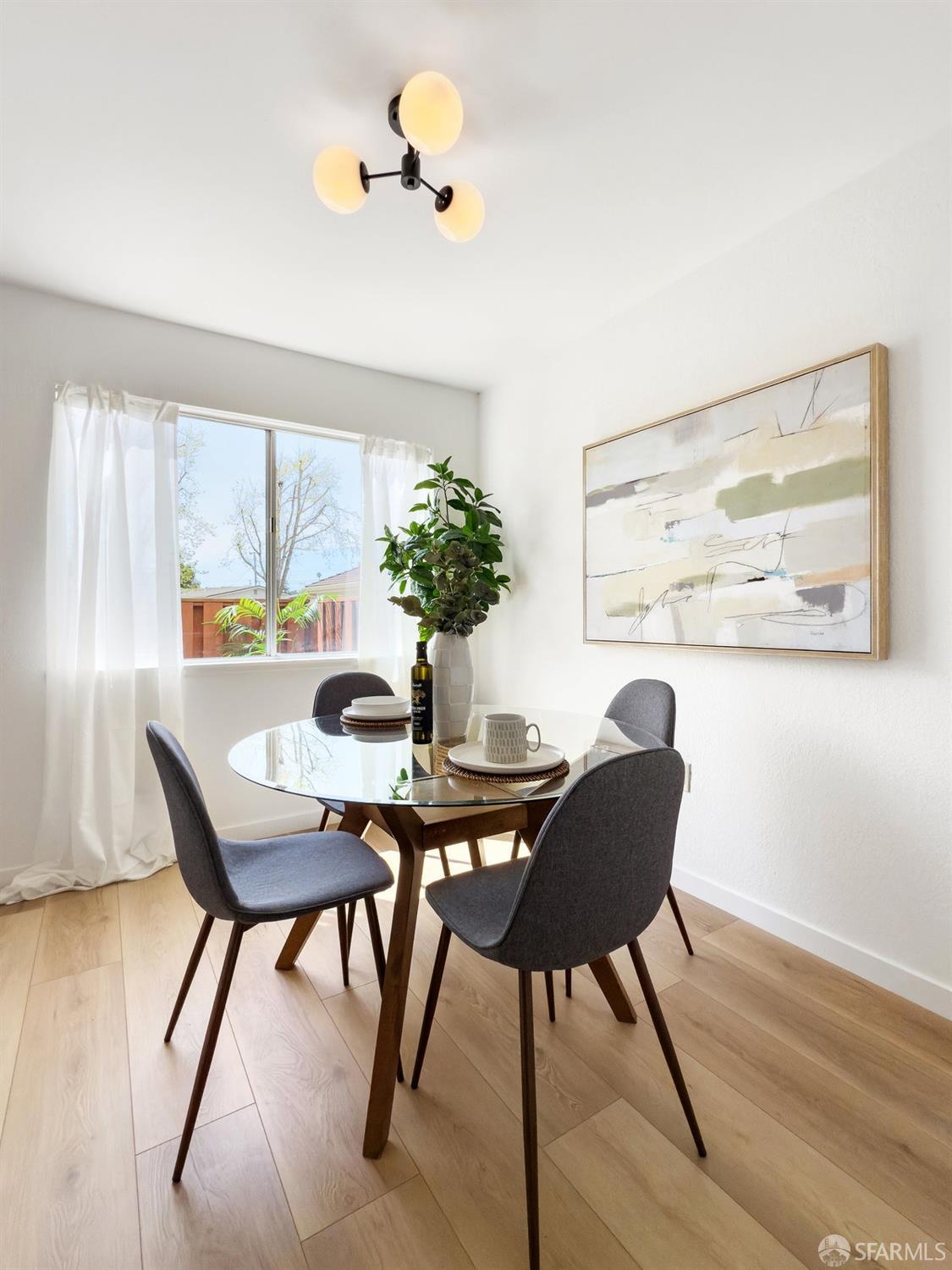 Detail Gallery Image 9 of 29 For 30 Sheffield Ct, San Pablo,  CA 94806 - 2 Beds | 1/1 Baths