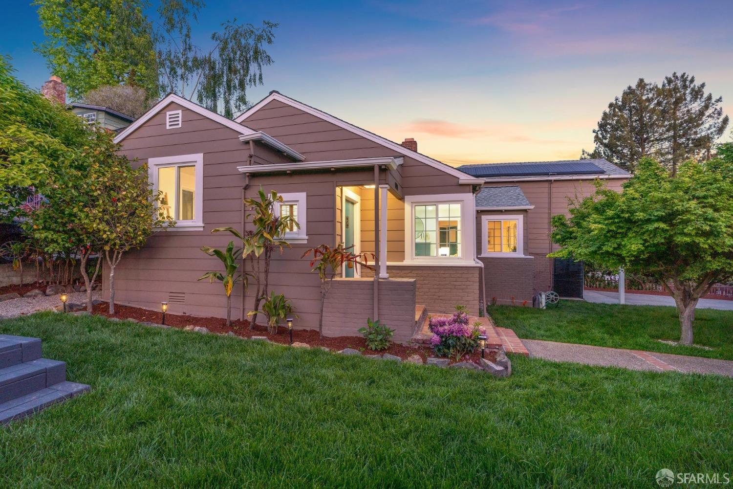 Detail Gallery Image 37 of 45 For 4600 Steele St, Oakland,  CA 94611 - 4 Beds | 2 Baths
