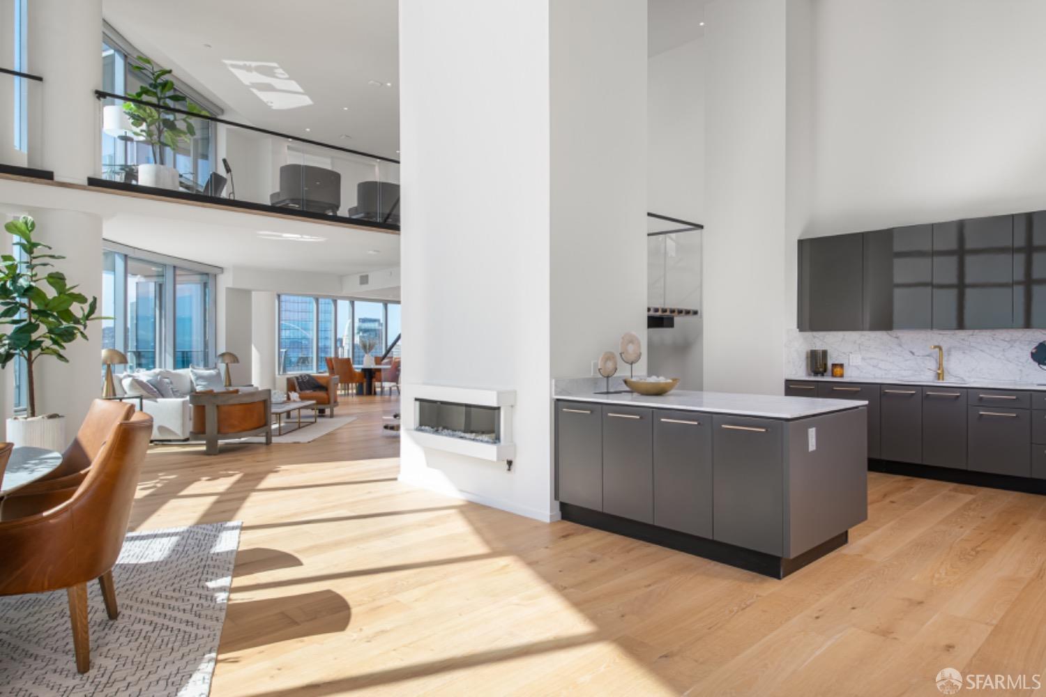 Detail Gallery Image 7 of 27 For 201 Folsom St Ph41c,  San Francisco,  CA 94105 - 3 Beds | 3/1 Baths