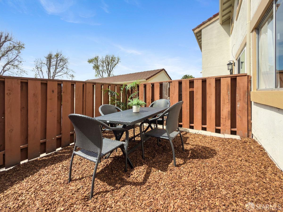 Detail Gallery Image 24 of 29 For 30 Sheffield Ct, San Pablo,  CA 94806 - 2 Beds | 1/1 Baths