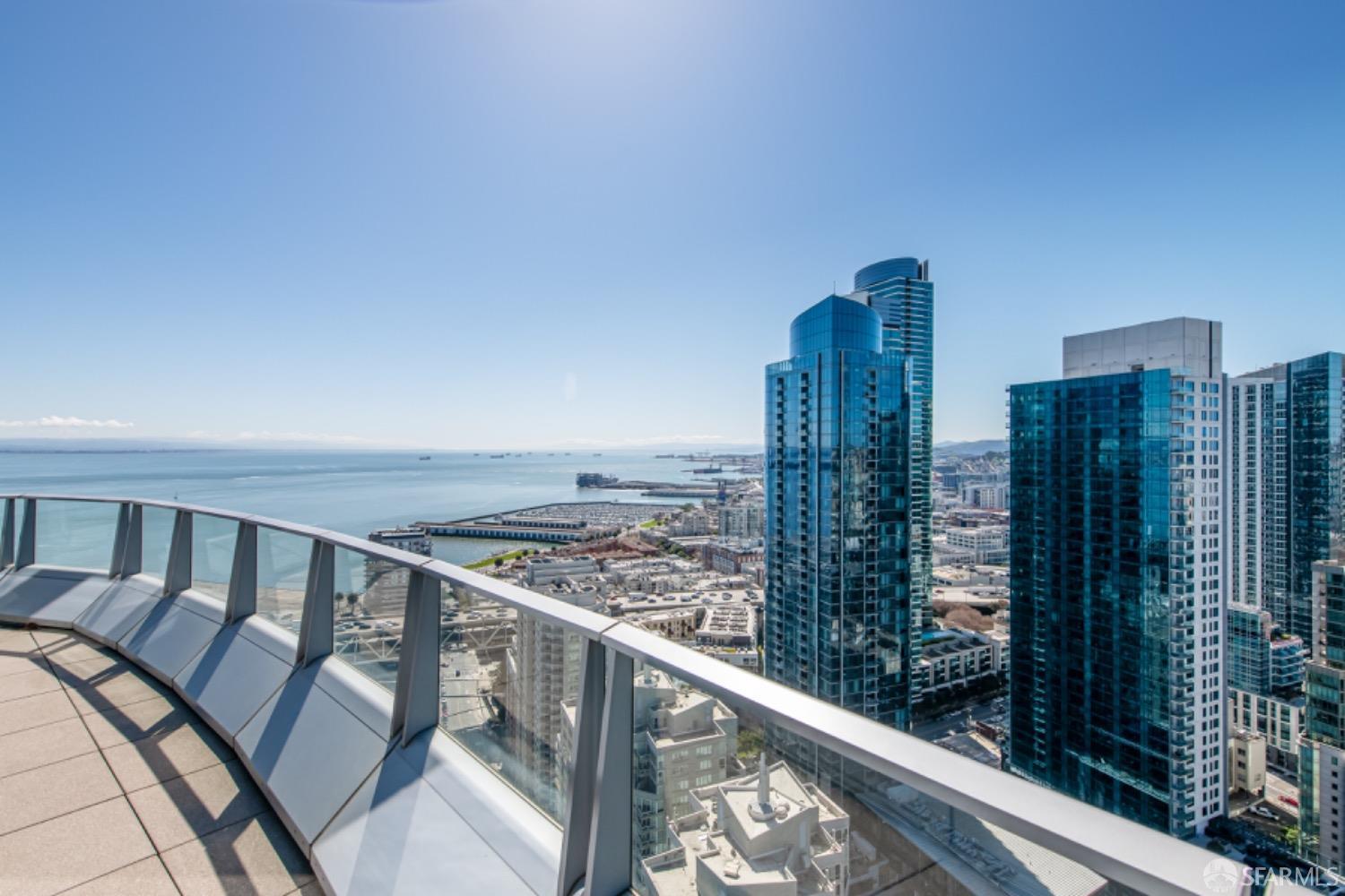 Detail Gallery Image 24 of 27 For 201 Folsom St Ph41c,  San Francisco,  CA 94105 - 3 Beds | 3/1 Baths