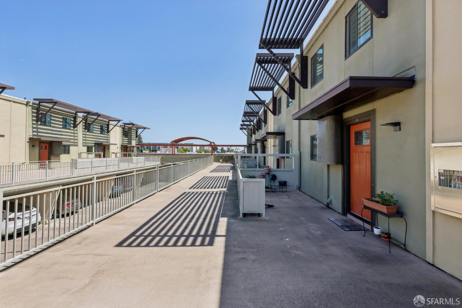 Detail Gallery Image 35 of 38 For 7212 Admiralty Ln, Foster City,  CA 94404 - 2 Beds | 1/1 Baths