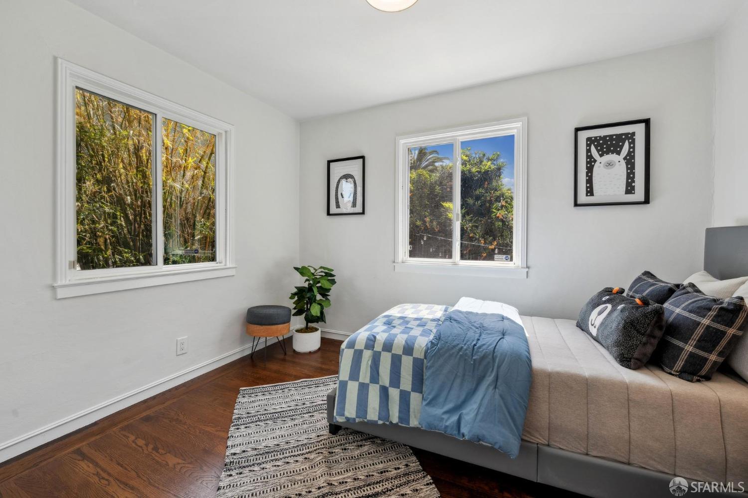 Detail Gallery Image 13 of 45 For 4600 Steele St, Oakland,  CA 94611 - 4 Beds | 2 Baths