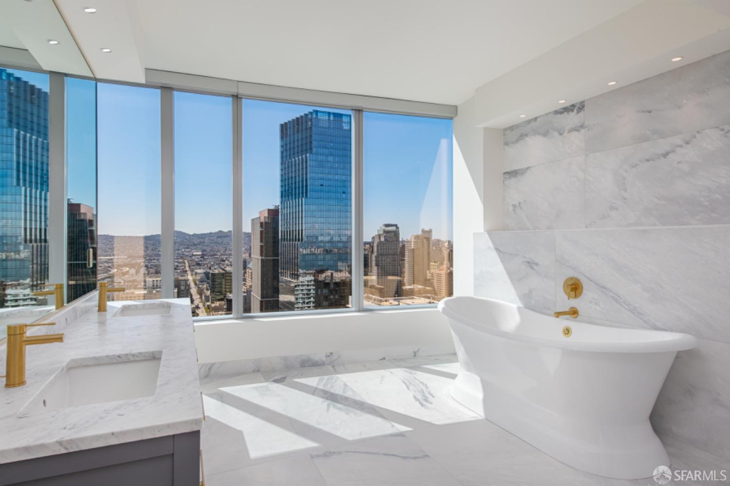 Detail Gallery Image 18 of 27 For 201 Folsom St Ph41c,  San Francisco,  CA 94105 - 3 Beds | 3/1 Baths