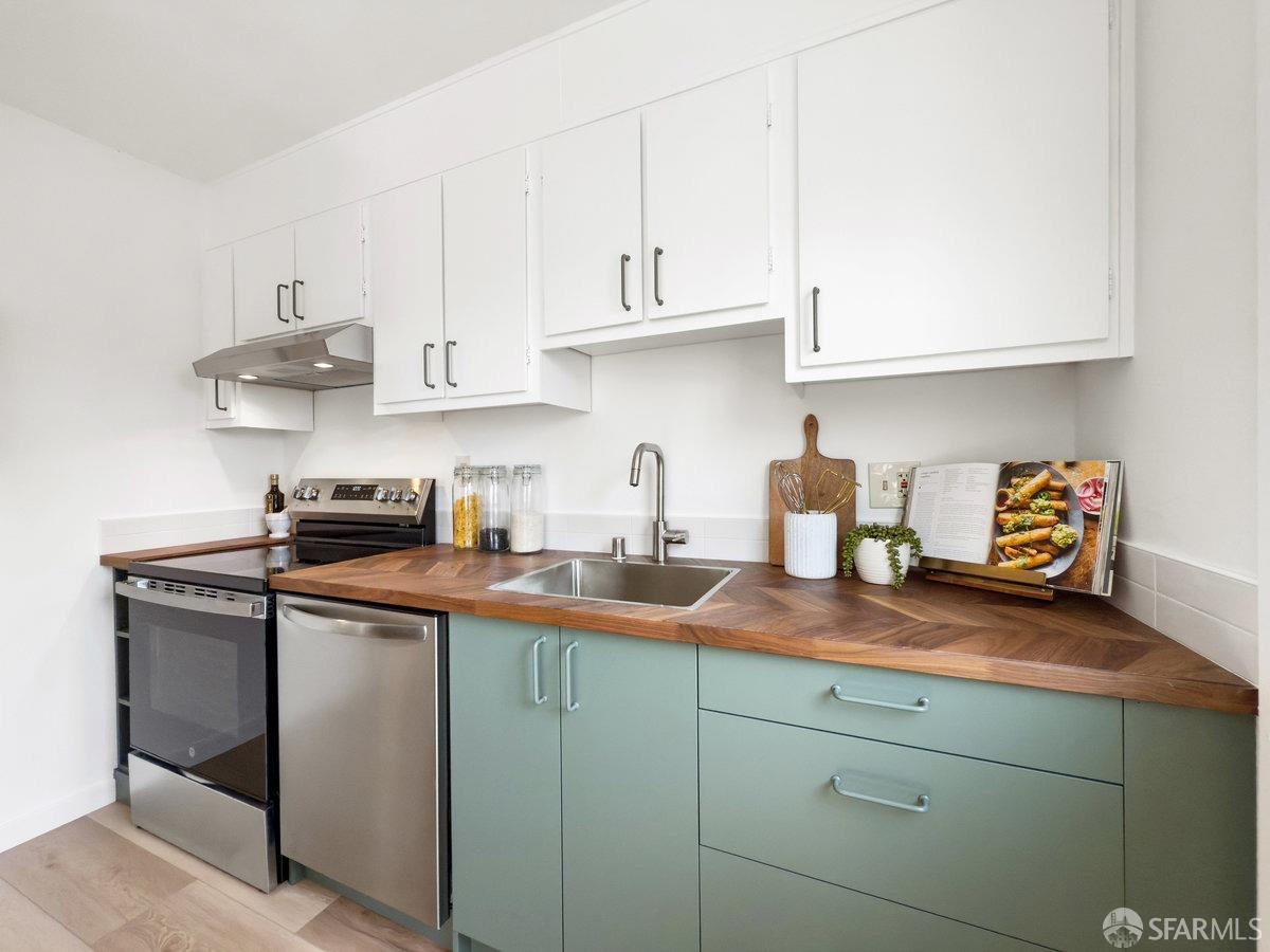 Detail Gallery Image 11 of 29 For 30 Sheffield Ct, San Pablo,  CA 94806 - 2 Beds | 1/1 Baths