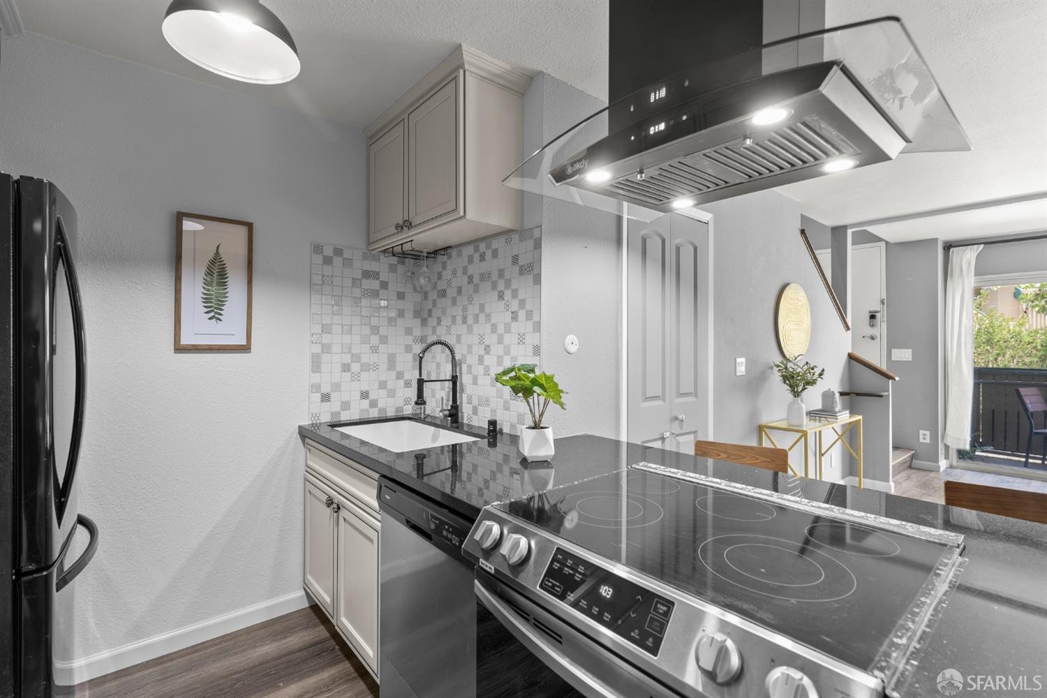 Detail Gallery Image 7 of 12 For 388 Imperial Way #2,  Daly City,  CA 94015 - 1 Beds | 1 Baths