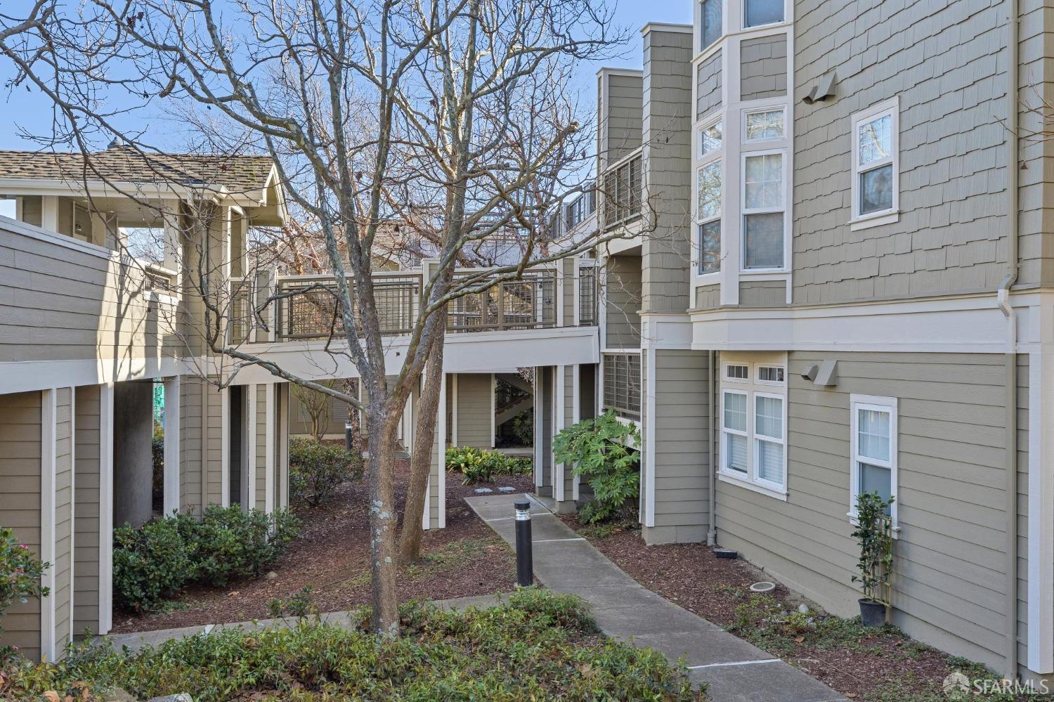 Detail Gallery Image 39 of 87 For 415 Callippe Ct, Brisbane,  CA 94005 - 3 Beds | 2 Baths
