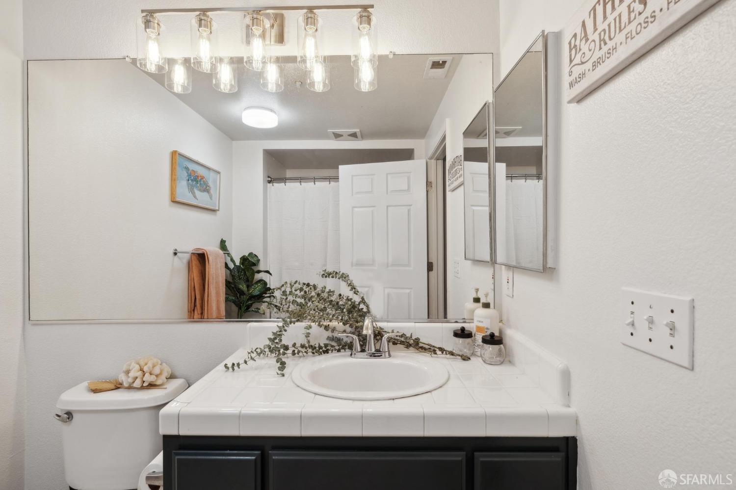 Detail Gallery Image 30 of 87 For 415 Callippe Ct, Brisbane,  CA 94005 - 3 Beds | 2 Baths
