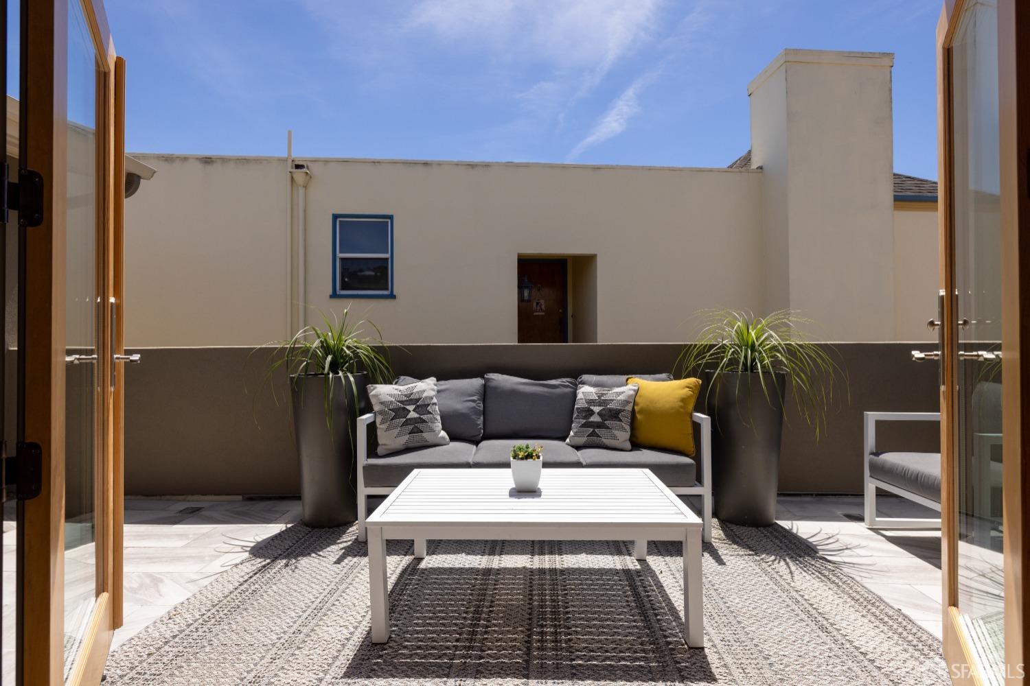 Detail Gallery Image 20 of 86 For 866 Faxon Ave, San Francisco,  CA 94112 - 6 Beds | 6 Baths