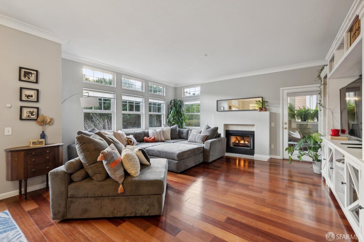 Detail Gallery Image 6 of 87 For 415 Callippe Ct, Brisbane,  CA 94005 - 3 Beds | 2 Baths