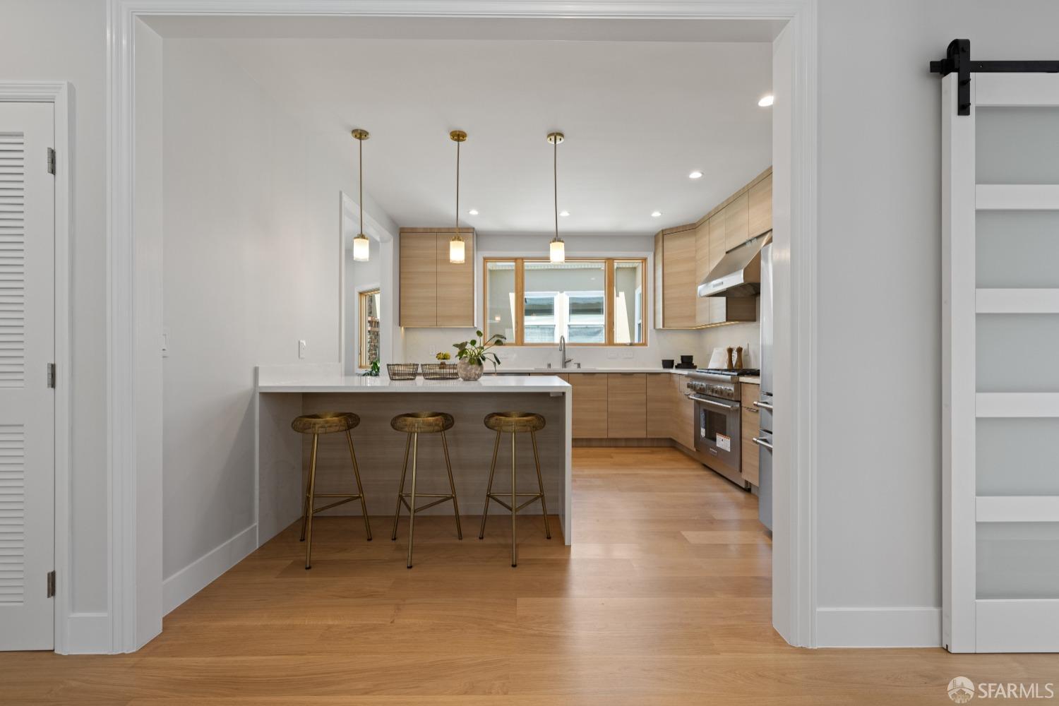 Detail Gallery Image 25 of 86 For 866 Faxon Ave, San Francisco,  CA 94112 - 6 Beds | 6 Baths