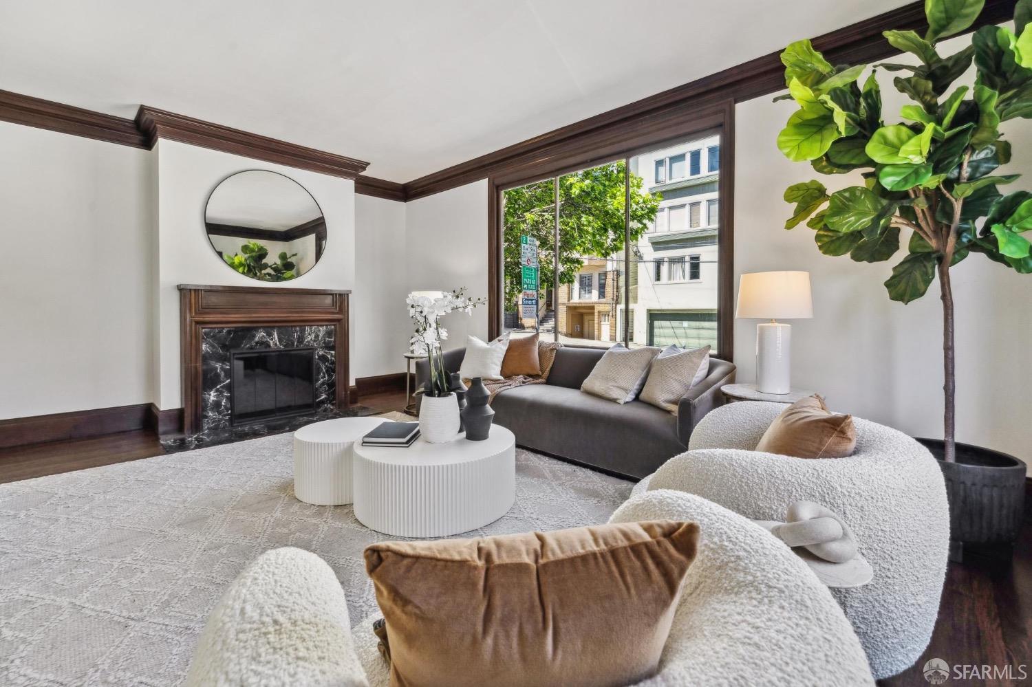 Detail Gallery Image 13 of 82 For 2260 Leavenworth St, San Francisco,  CA 94133 - 5 Beds | 4/1 Baths