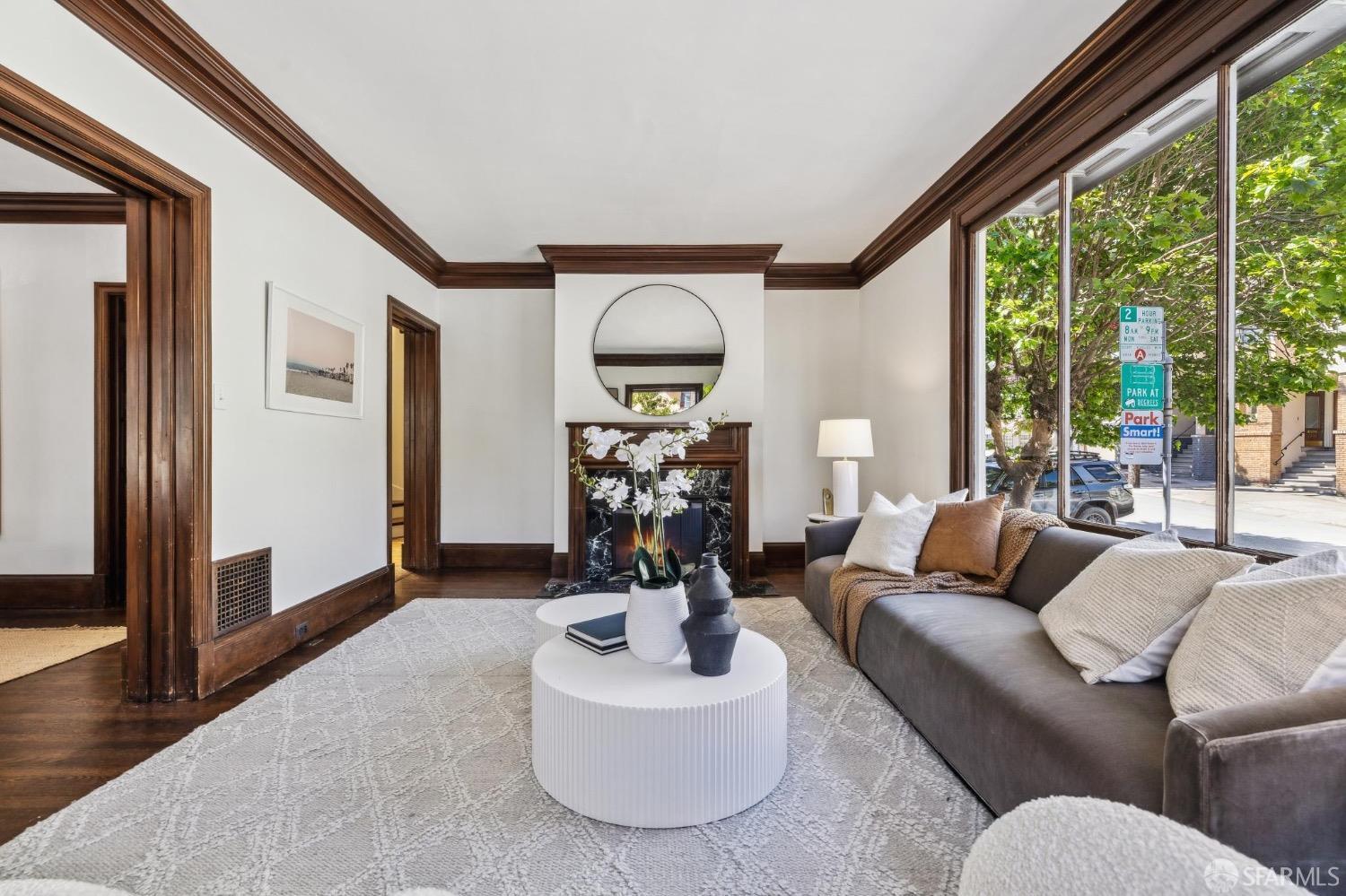 Detail Gallery Image 15 of 82 For 2260 Leavenworth St, San Francisco,  CA 94133 - 5 Beds | 4/1 Baths
