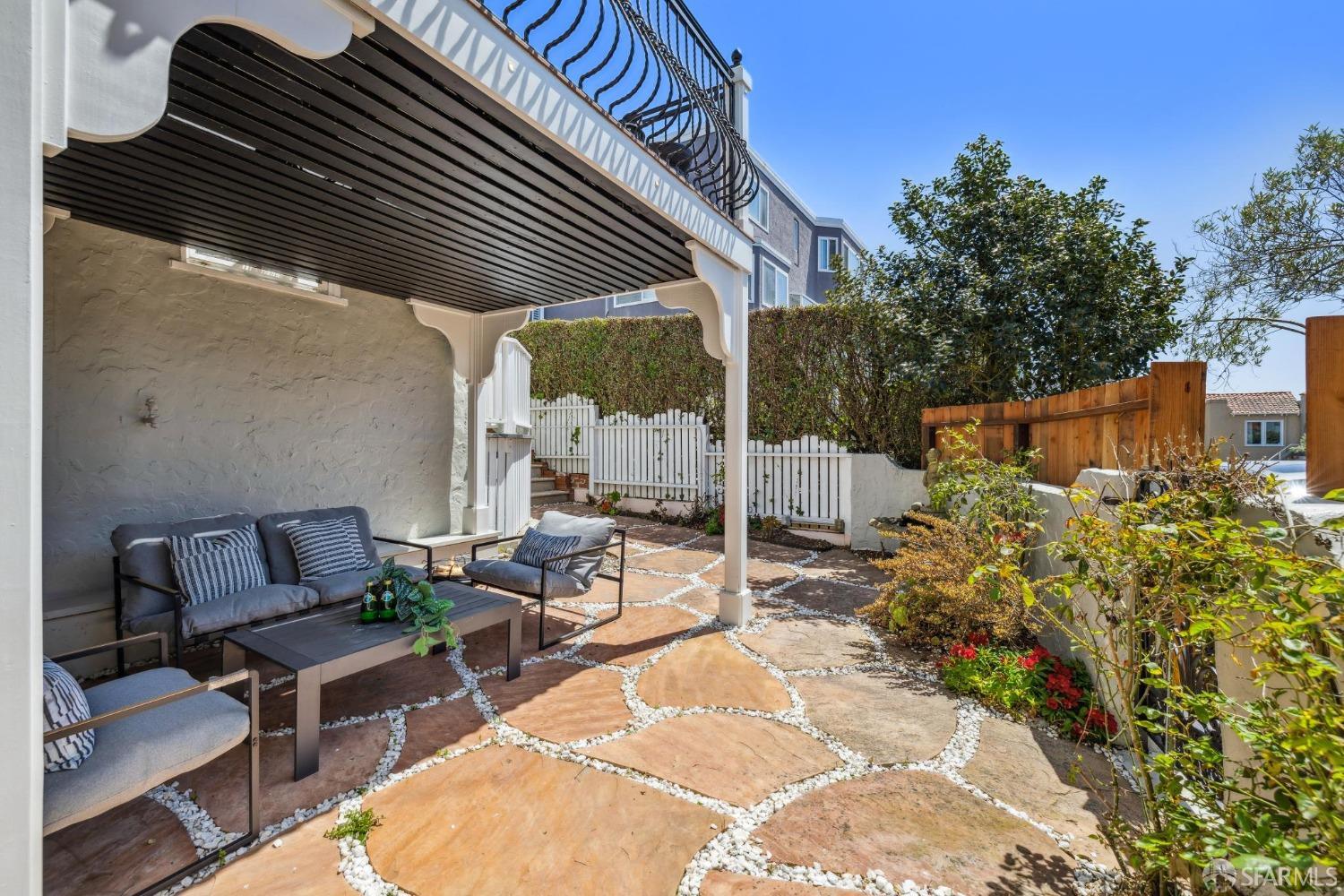Detail Gallery Image 75 of 99 For 100 Pinehurst Way, San Francisco,  CA 94127 - 4 Beds | 4/1 Baths