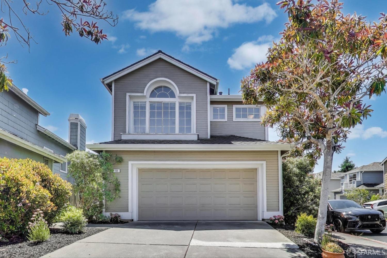 Detail Gallery Image 1 of 32 For 50 Seagull Dr, Richmond,  CA 94804 - 3 Beds | 2/1 Baths