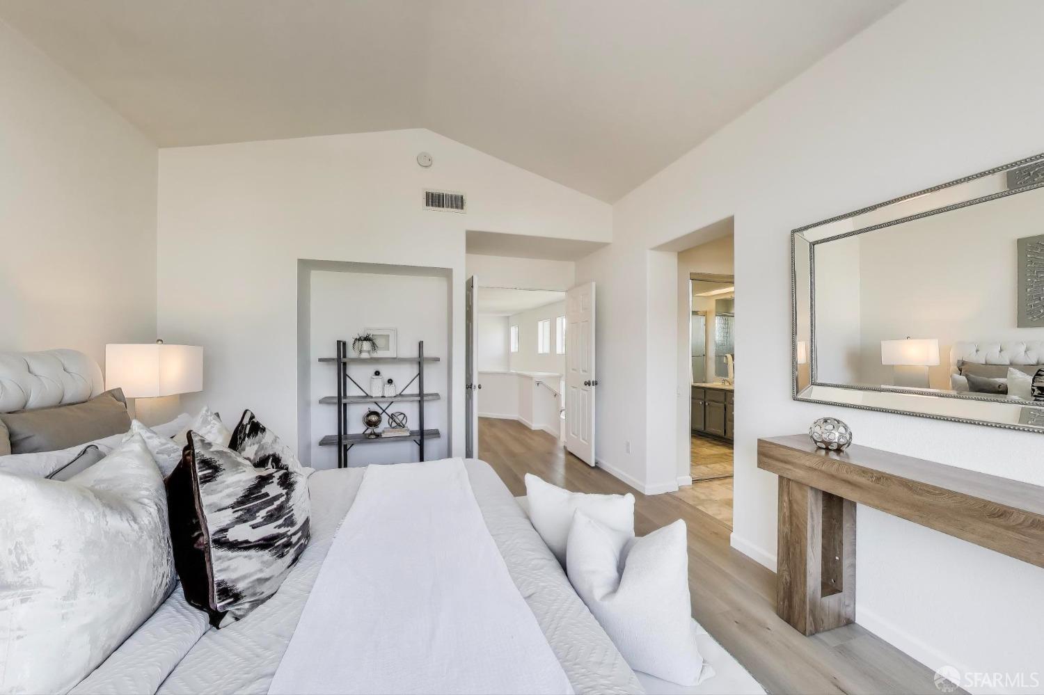 Detail Gallery Image 18 of 32 For 50 Seagull Dr, Richmond,  CA 94804 - 3 Beds | 2/1 Baths