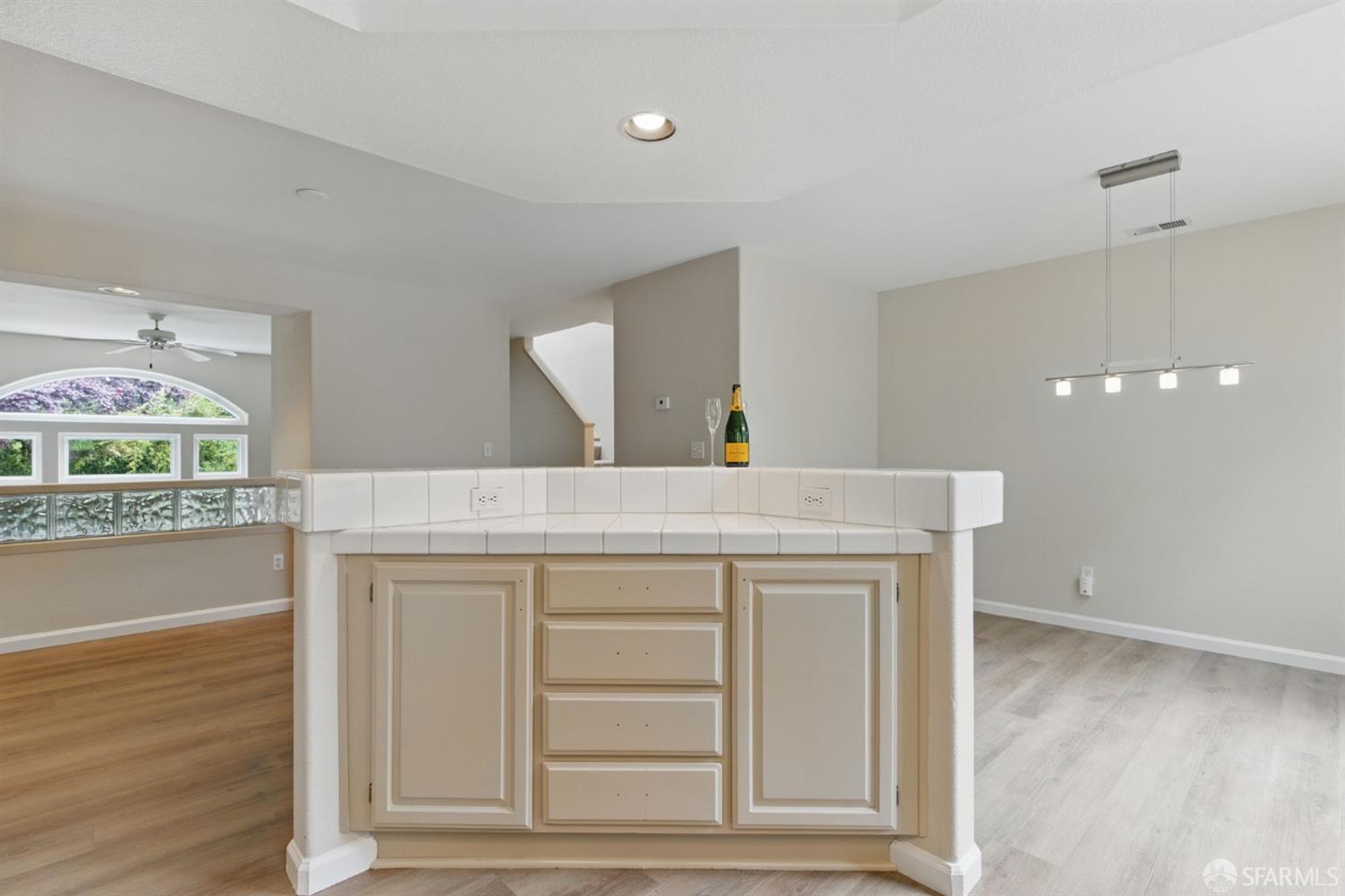 Detail Gallery Image 19 of 44 For 55 Erin Ln, Half Moon Bay,  CA 94019 - 2 Beds | 2/1 Baths