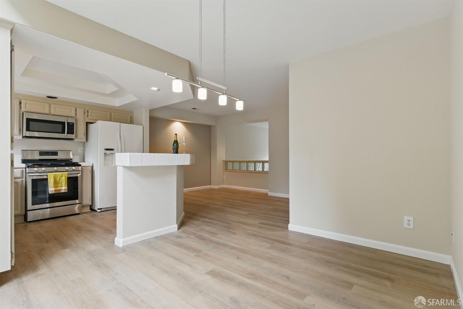 Detail Gallery Image 16 of 44 For 55 Erin Ln, Half Moon Bay,  CA 94019 - 2 Beds | 2/1 Baths