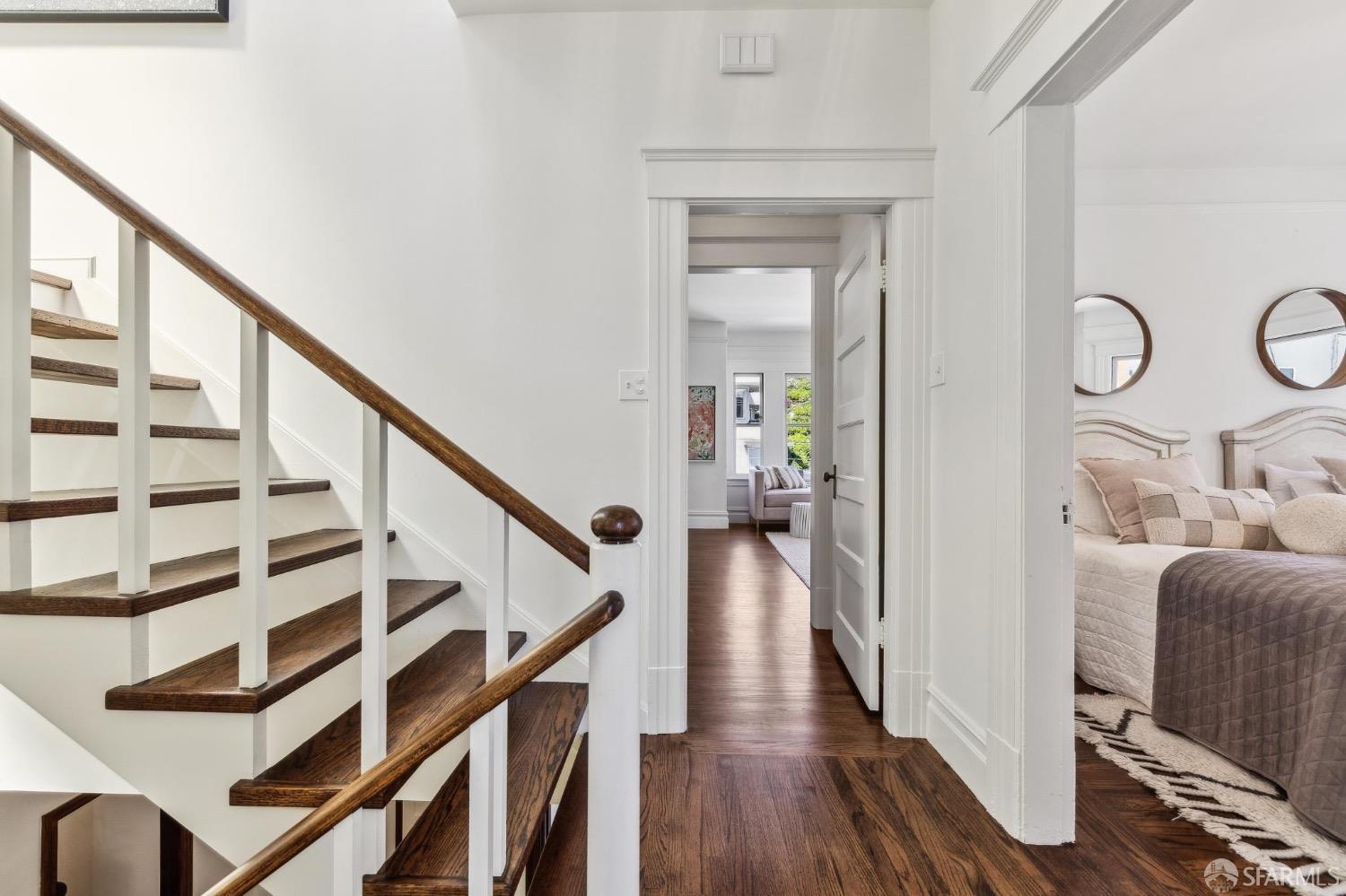 Detail Gallery Image 30 of 82 For 2260 Leavenworth St, San Francisco,  CA 94133 - 5 Beds | 4/1 Baths