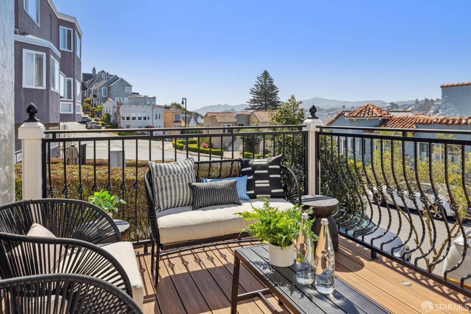 Detail Gallery Image 58 of 99 For 100 Pinehurst Way, San Francisco,  CA 94127 - 4 Beds | 4/1 Baths